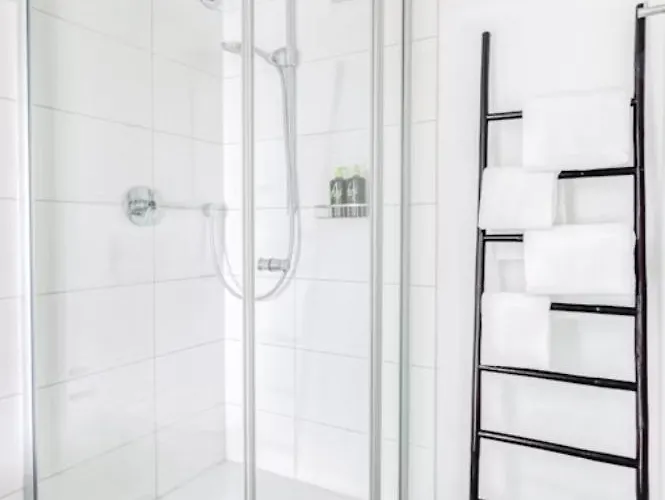 My - - Netflix アパート