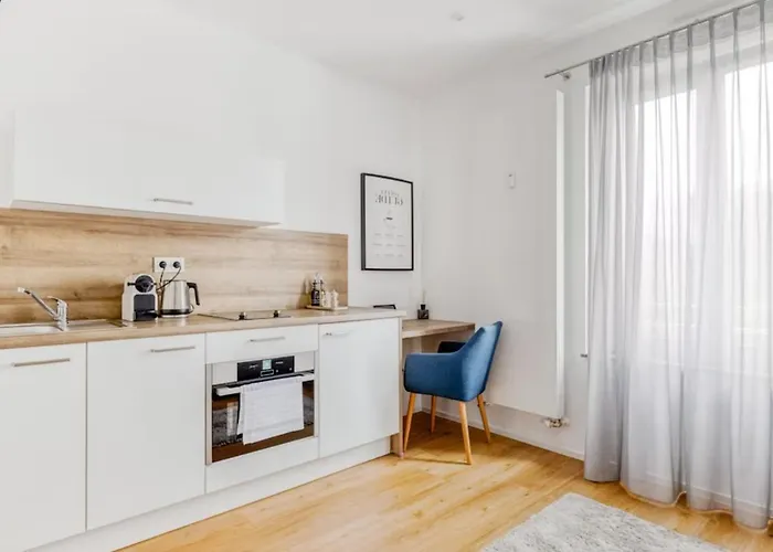 My - - Netflix アパート